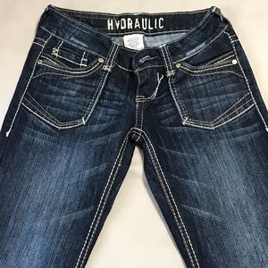 Dark wash denim capris